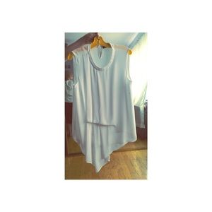 Gorgeous blouse with intricate design! Never worn!